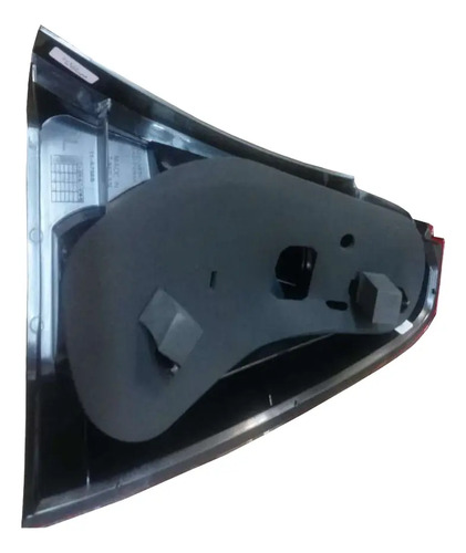 Stop Trasero Derecho Renault Logan Sendero Modelo 2006-2011 - Image 2